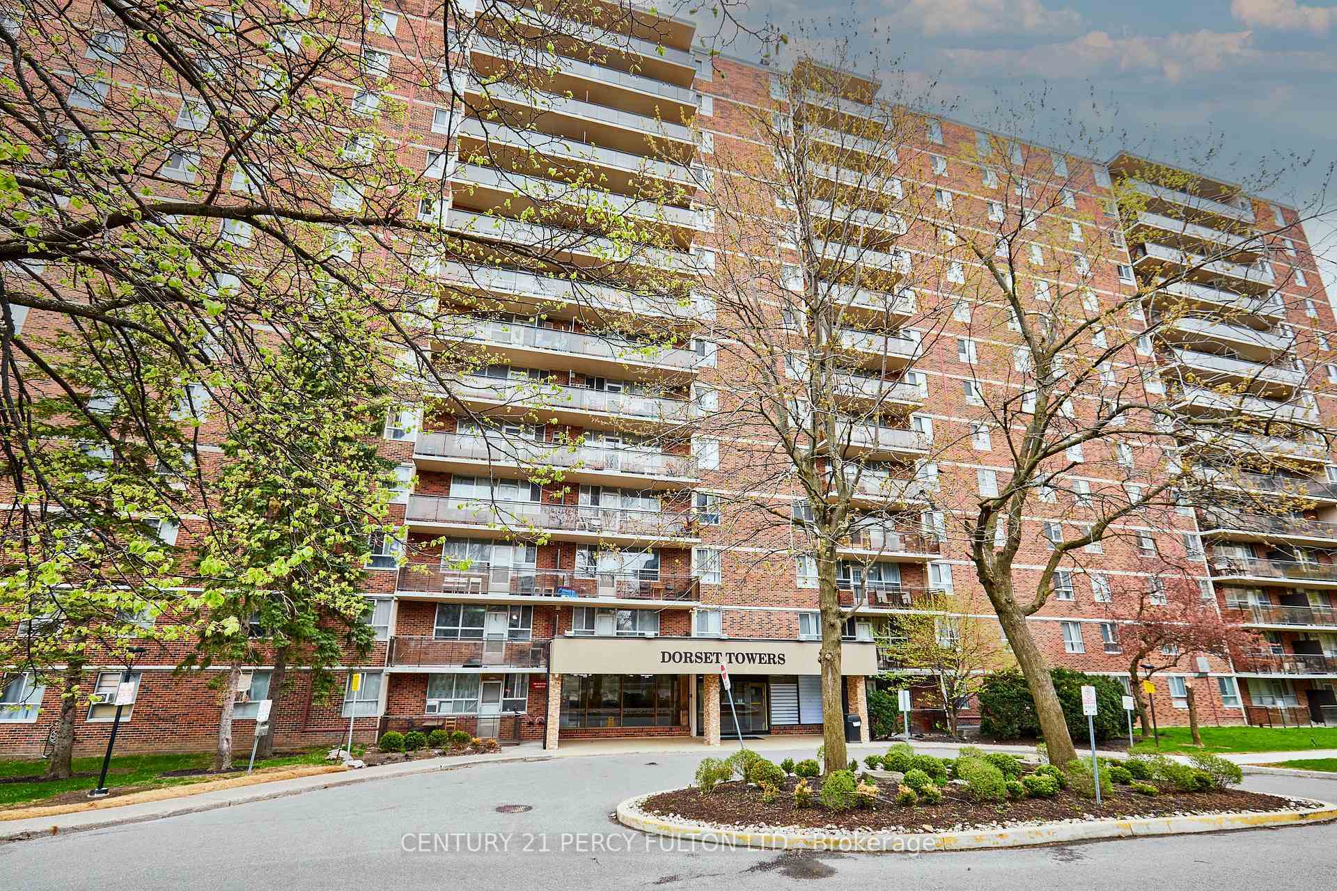 Property Photo: 1950 Kennedy Road 1509 ON M1P 4S9