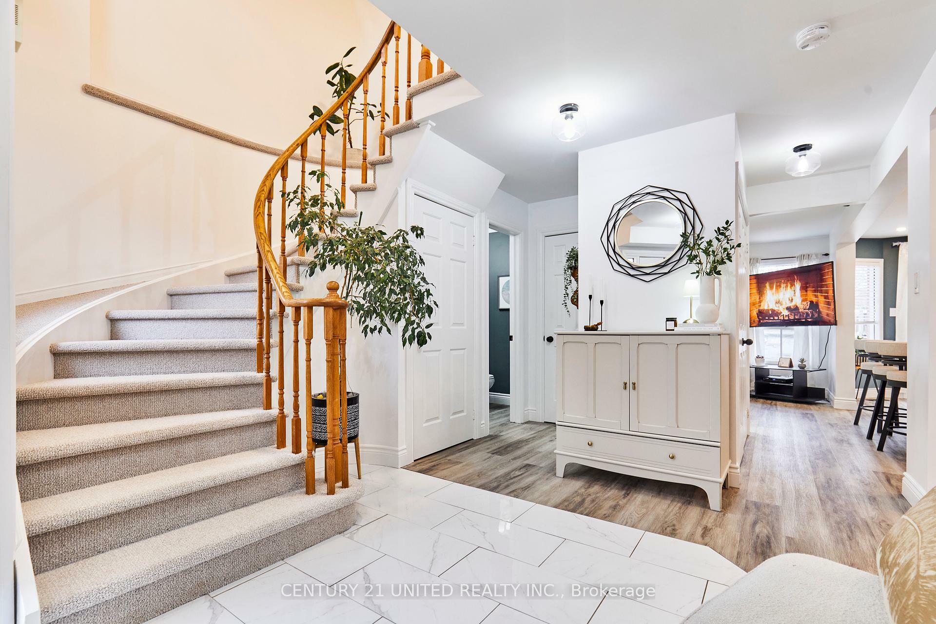 Property Photo: 26 Lipton Crescent ON L1R 1W7