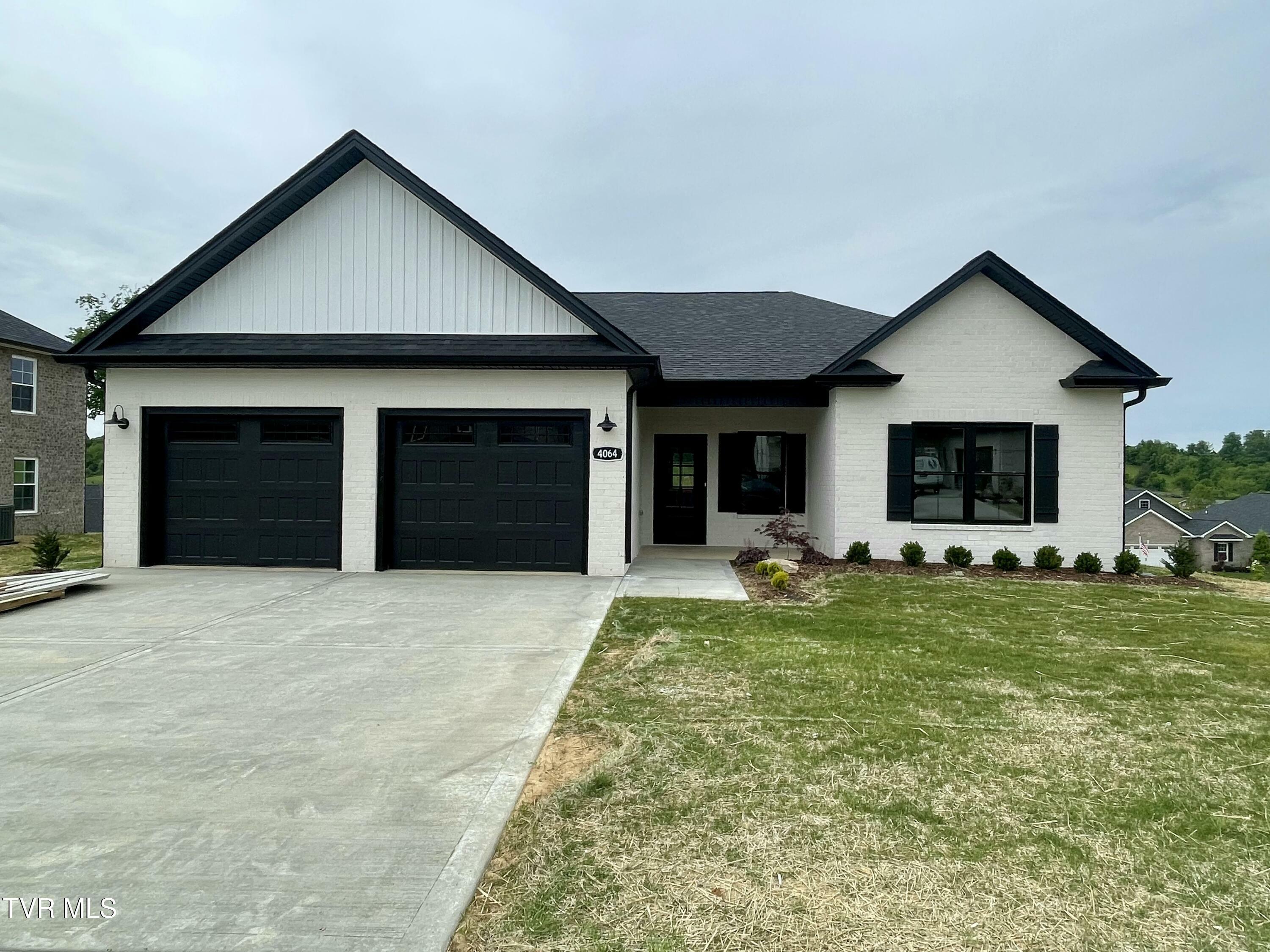 Property Photo: 4064 Maize Place TN 37686