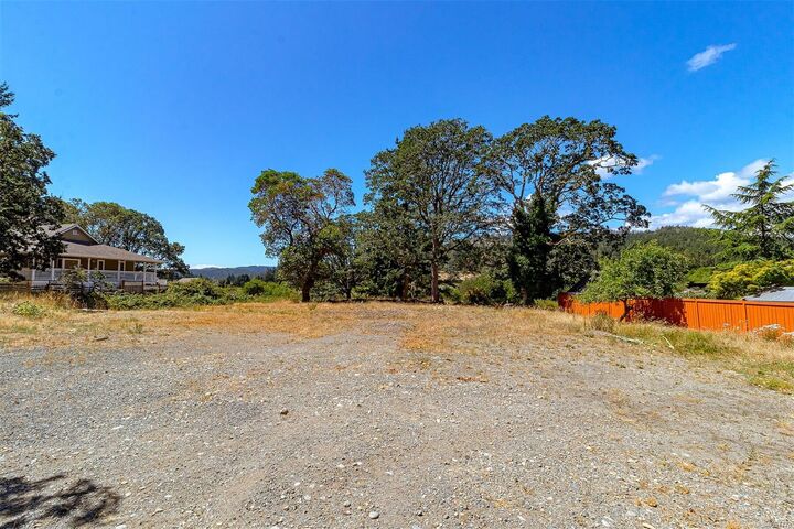 Property Photo: 3160 Glen Lake Rd BC V9B 4B6