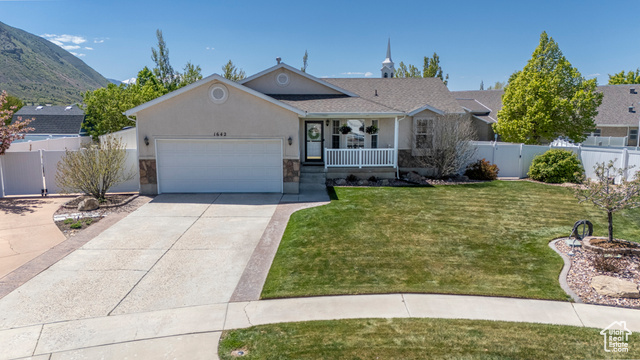 Property Photo: 1642 S 3050 E UT 84660