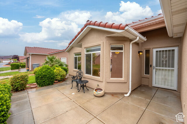 Property Photo: 504 E Majestic Dr UT 84738