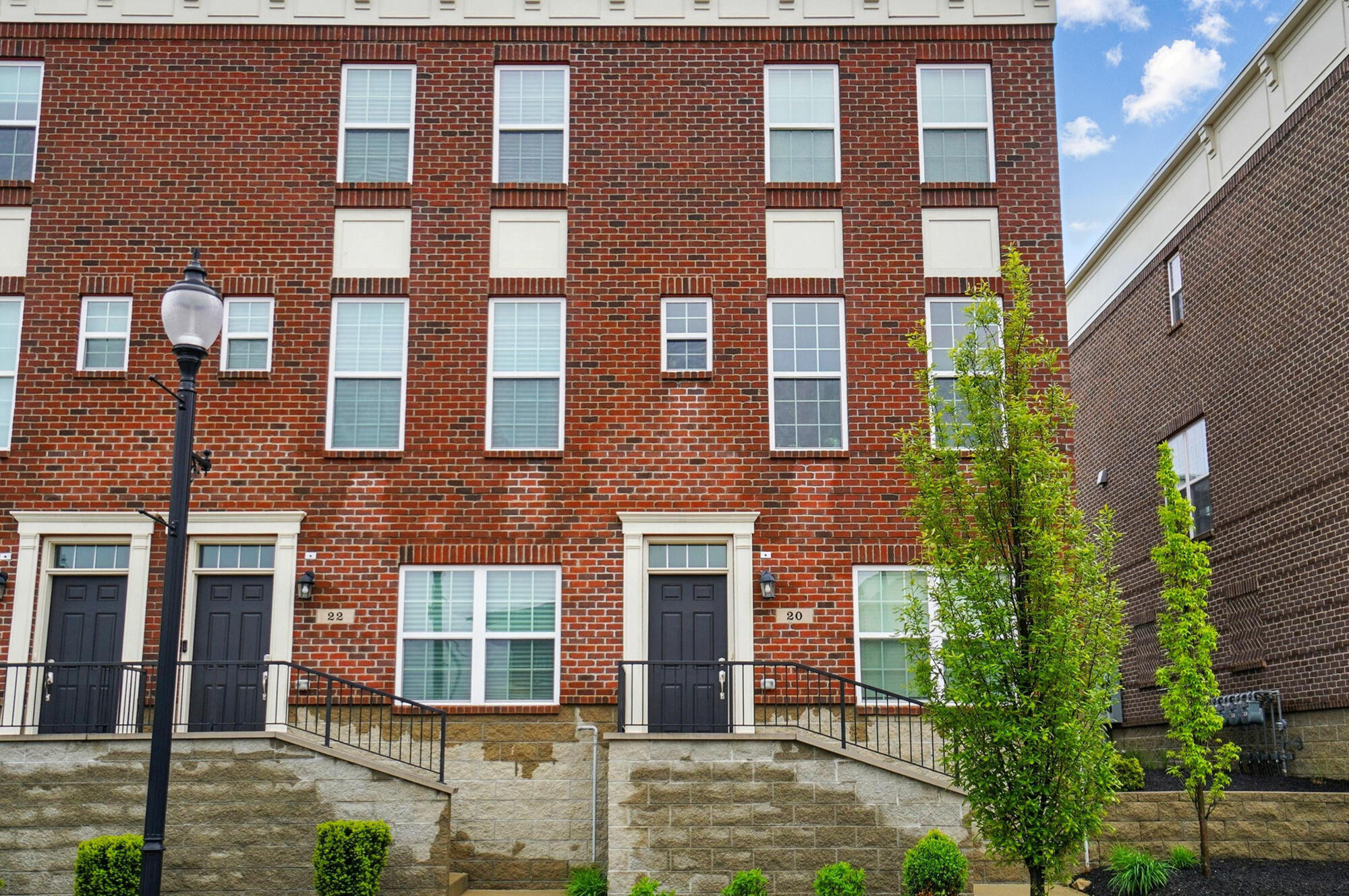 20 N Center Street 20  Springfield OH 45502 photo