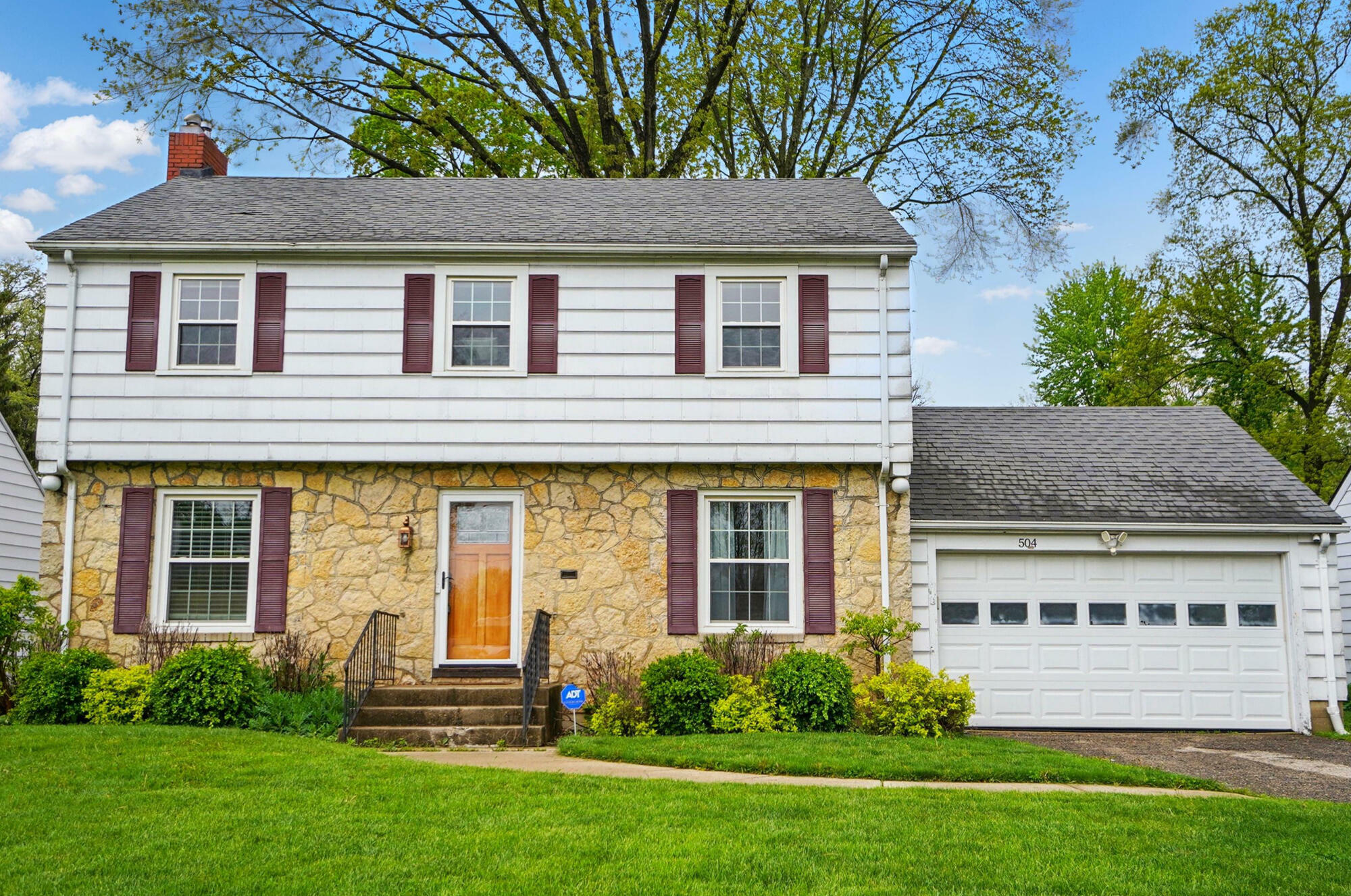 Property Photo: 504 Dover Road OH 45504