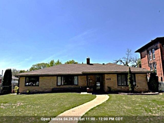 Property Photo:  1015 Douglas Ave.  SD 57078 