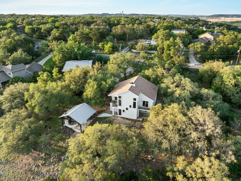 13821 Hunters Pass  Austin TX 78734 photo