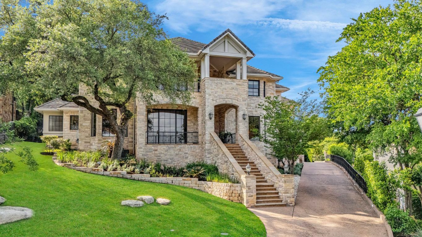 Property Photo: 3204 Aztec Fall Cove TX 78746