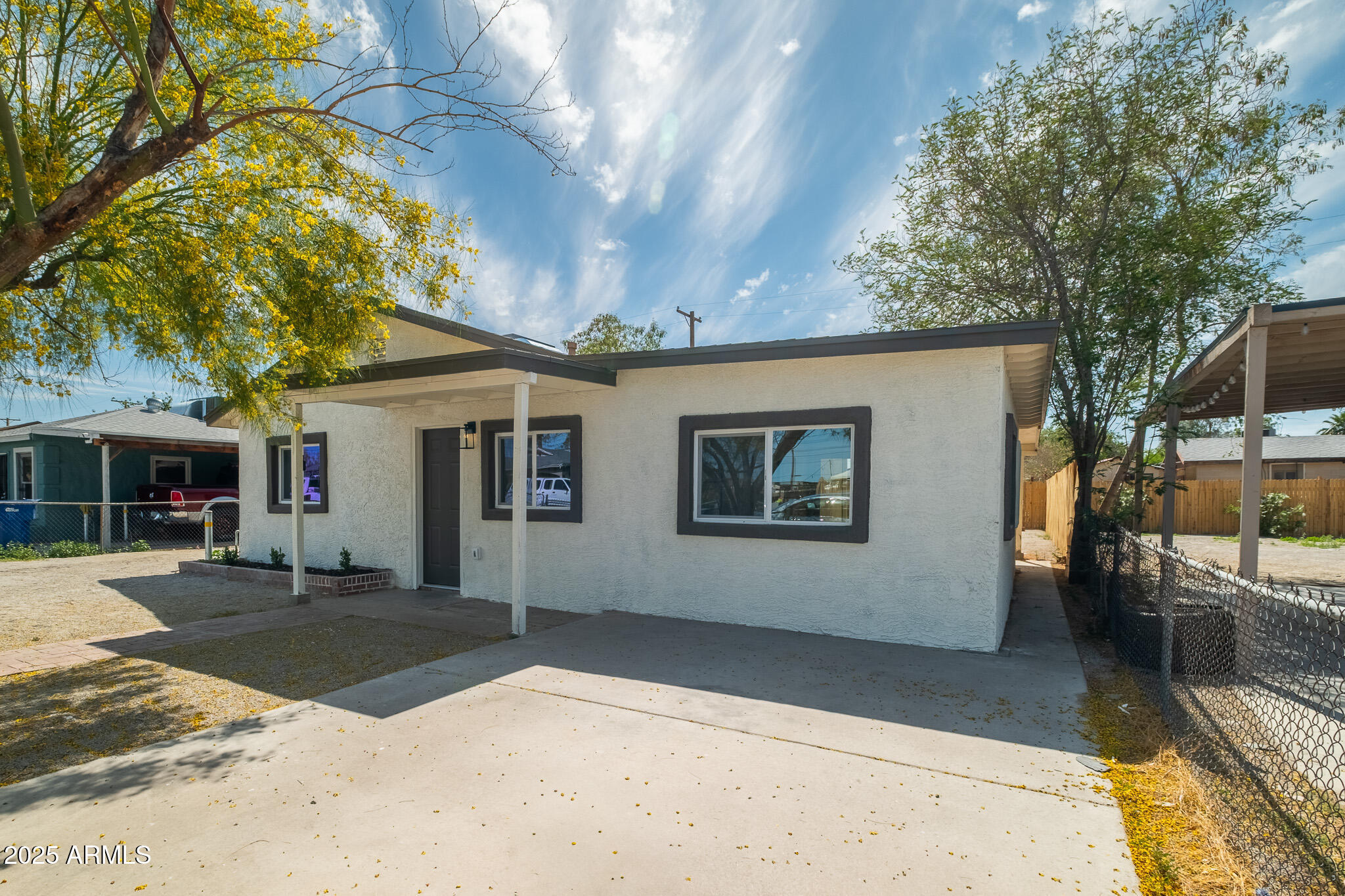 Property Photo: 832 S Drew Street AZ 85210