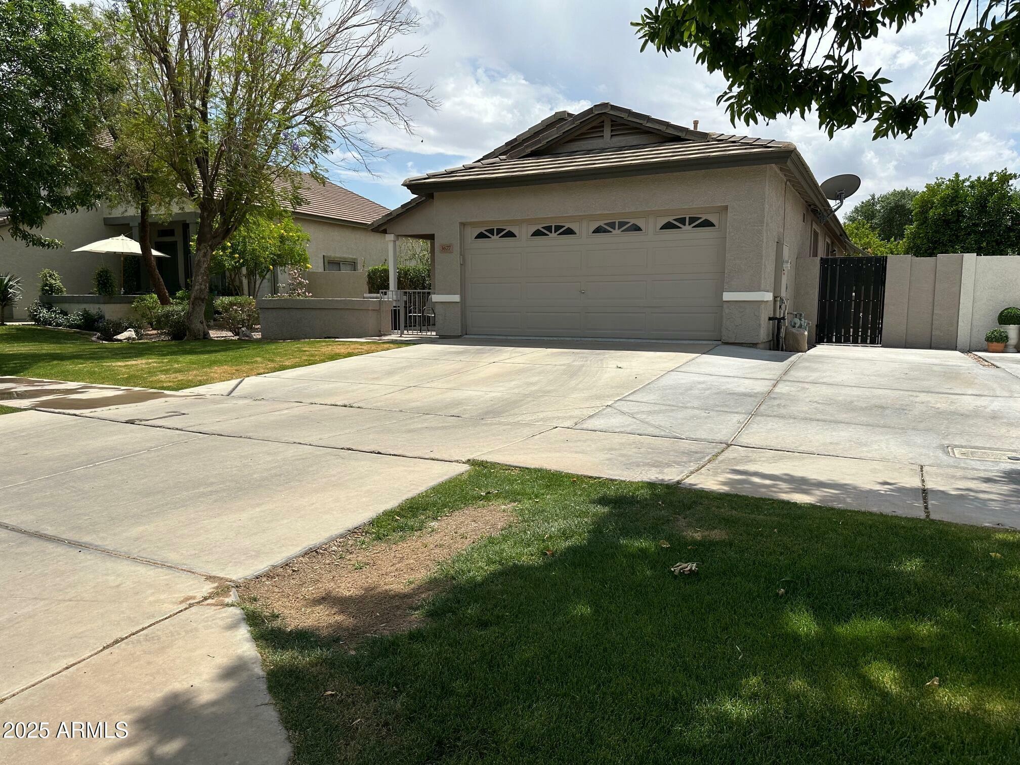 Property Photo: 3677 E Park Avenue AZ 85234