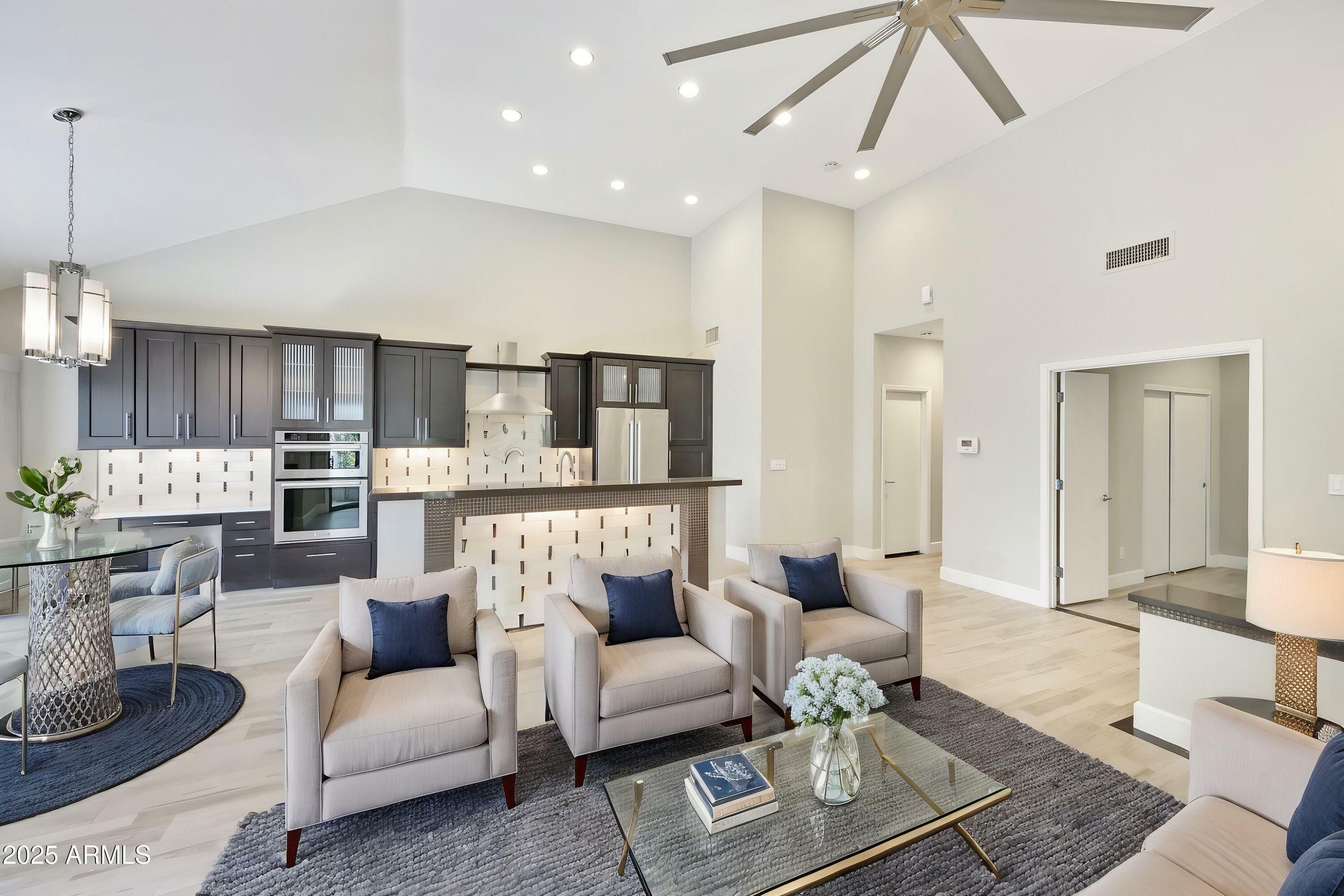 Property Photo: 7272 E Gainey Ranch Road 117 AZ 85258