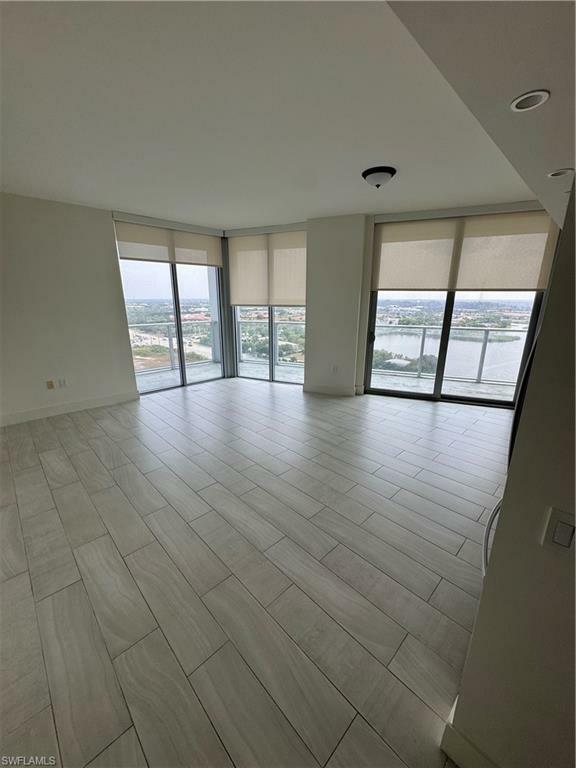 Property Photo:  2000 Metropica Way 1704  FL 33326 