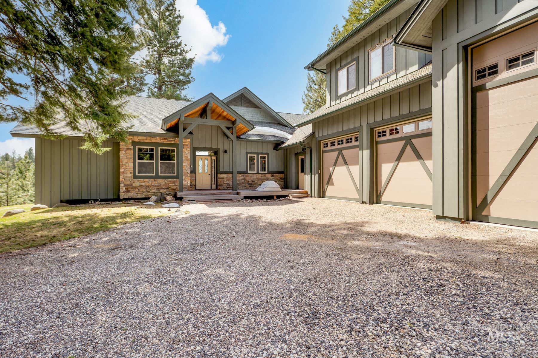 Property Photo: 165 Stillwater Court ID 83638