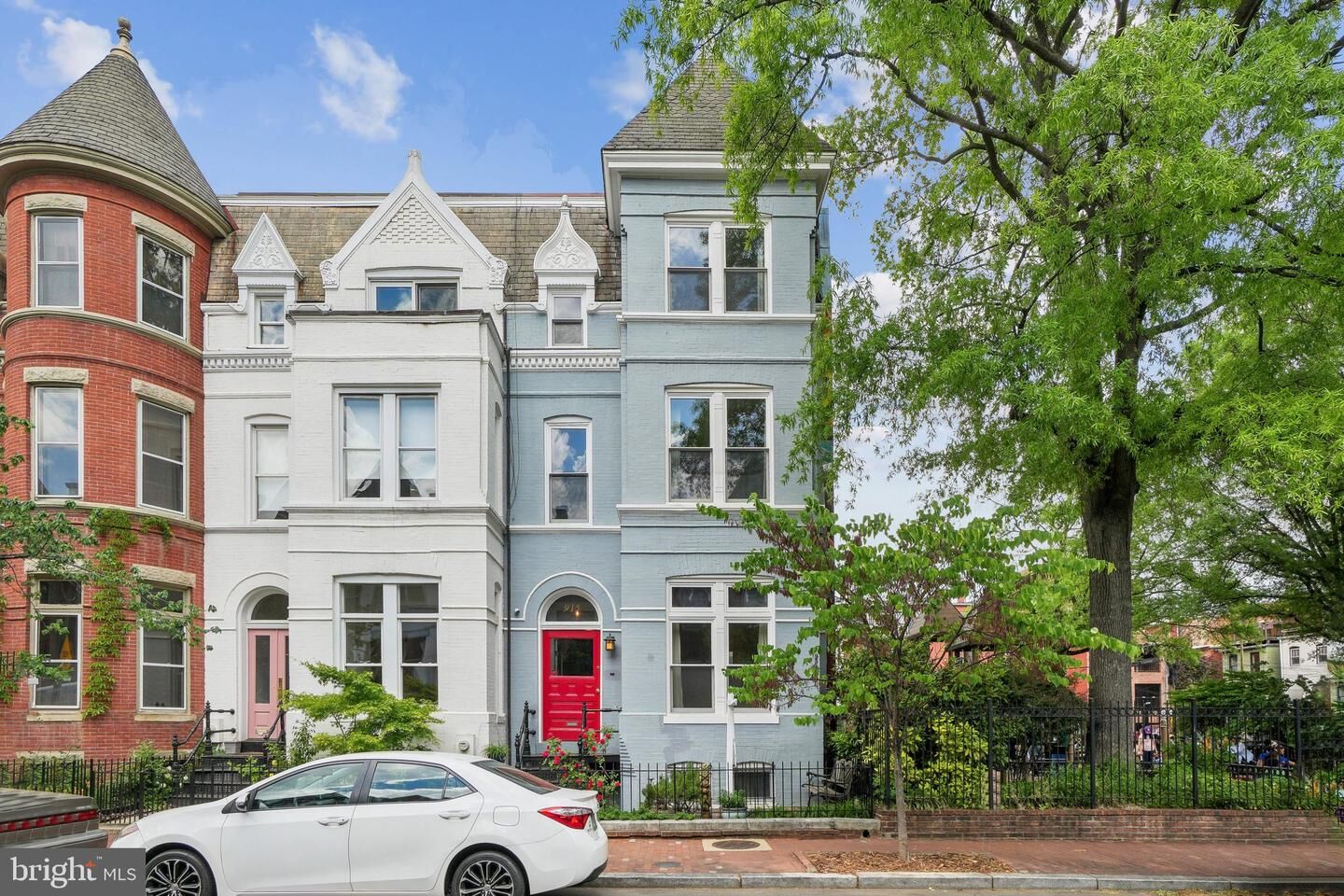 Property Photo: 915 Westminster Street NW DC 20001