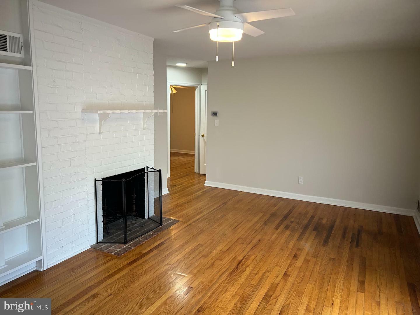 Property Photo: 3141 Cofer Road VA 22042