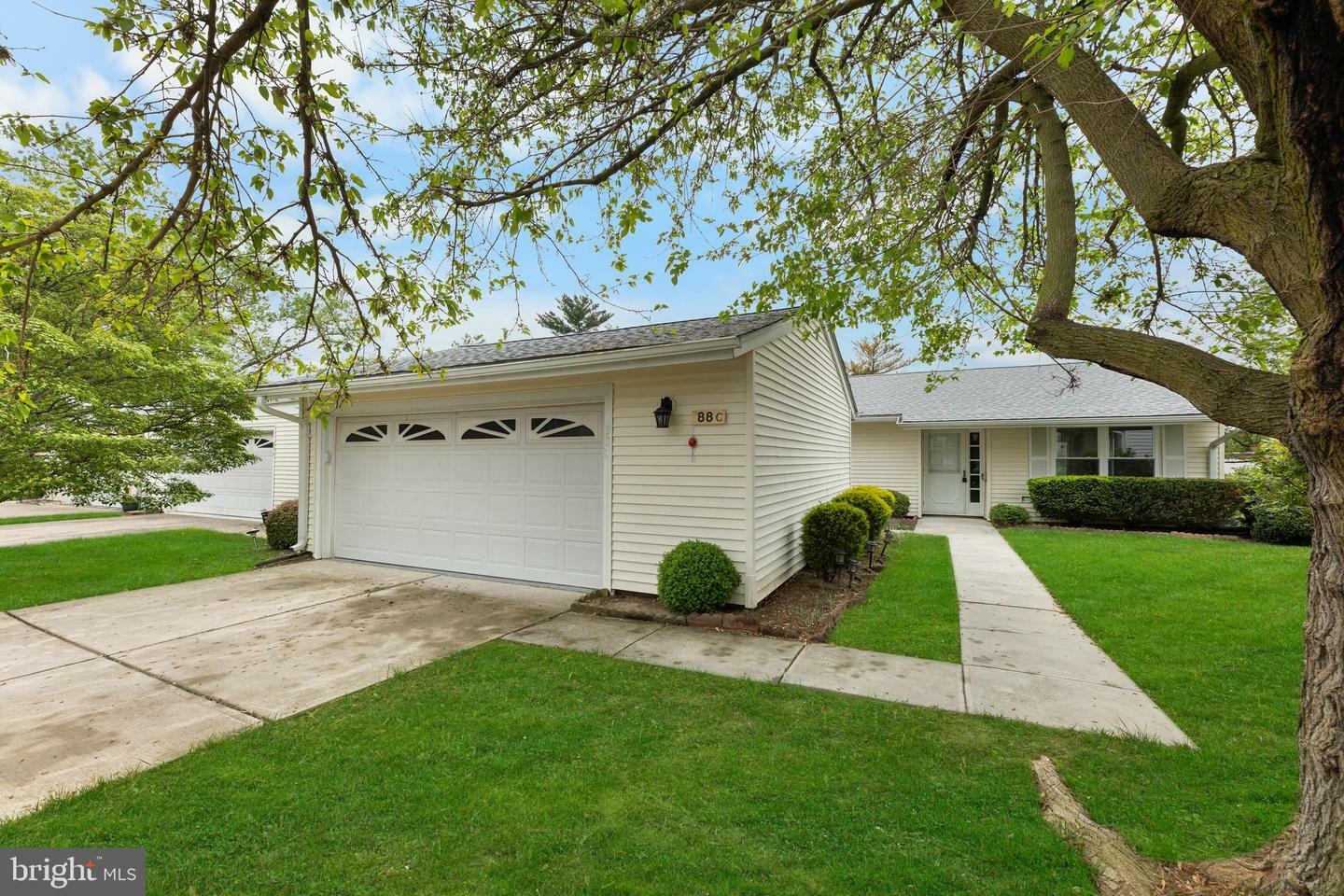 88 Dogwood Plaza C  Monroe Township NJ 08831 photo