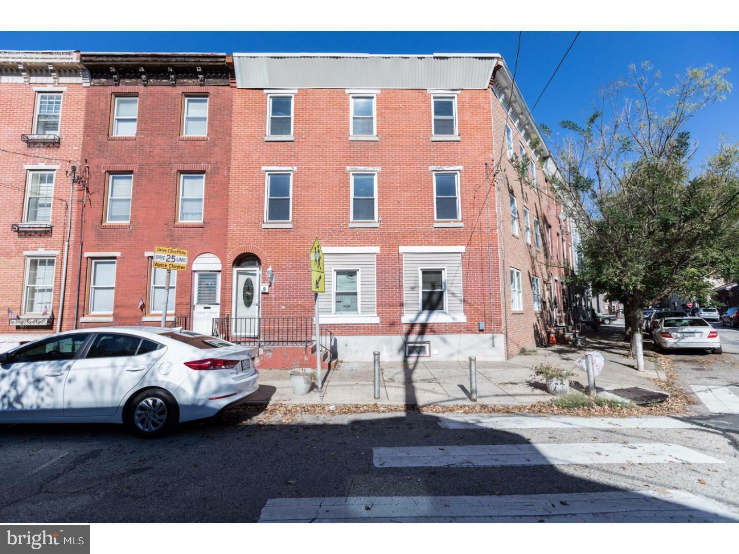 1539 E Berks Street  Philadelphia PA 19125 photo