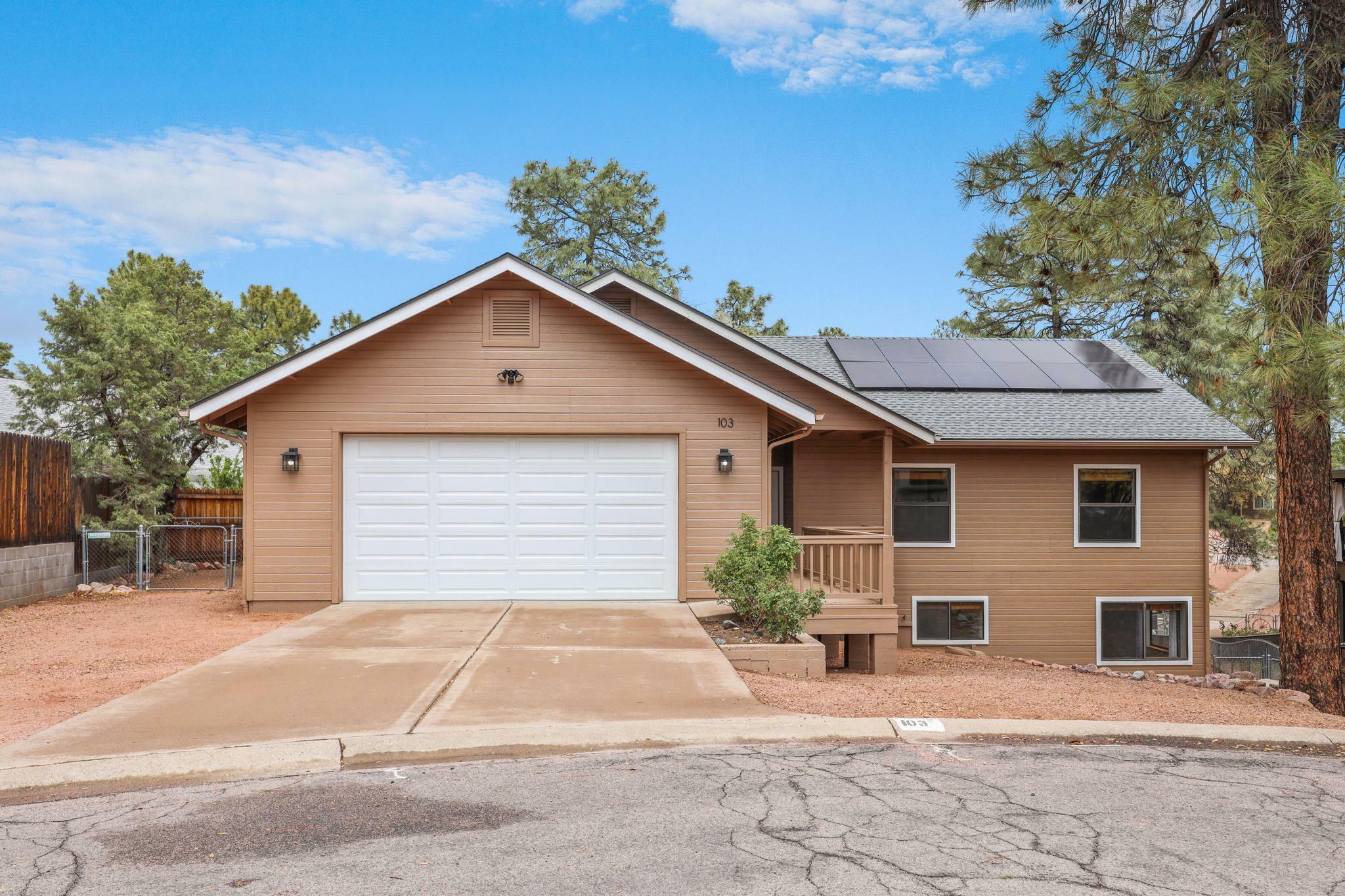 Property Photo: 103 S Overland Court AZ 85541