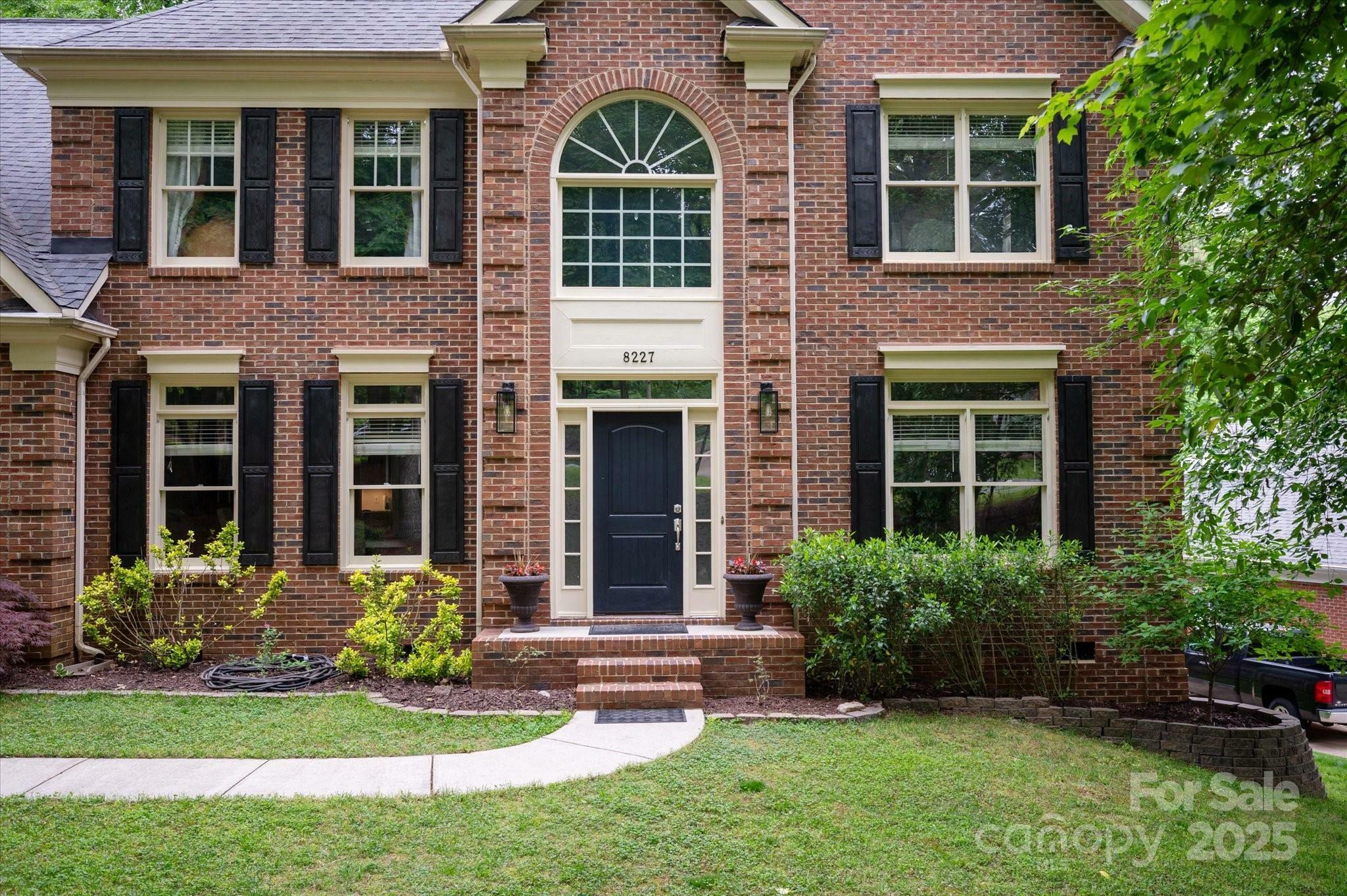 Property Photo: 8227 Lansford Road NC 28277