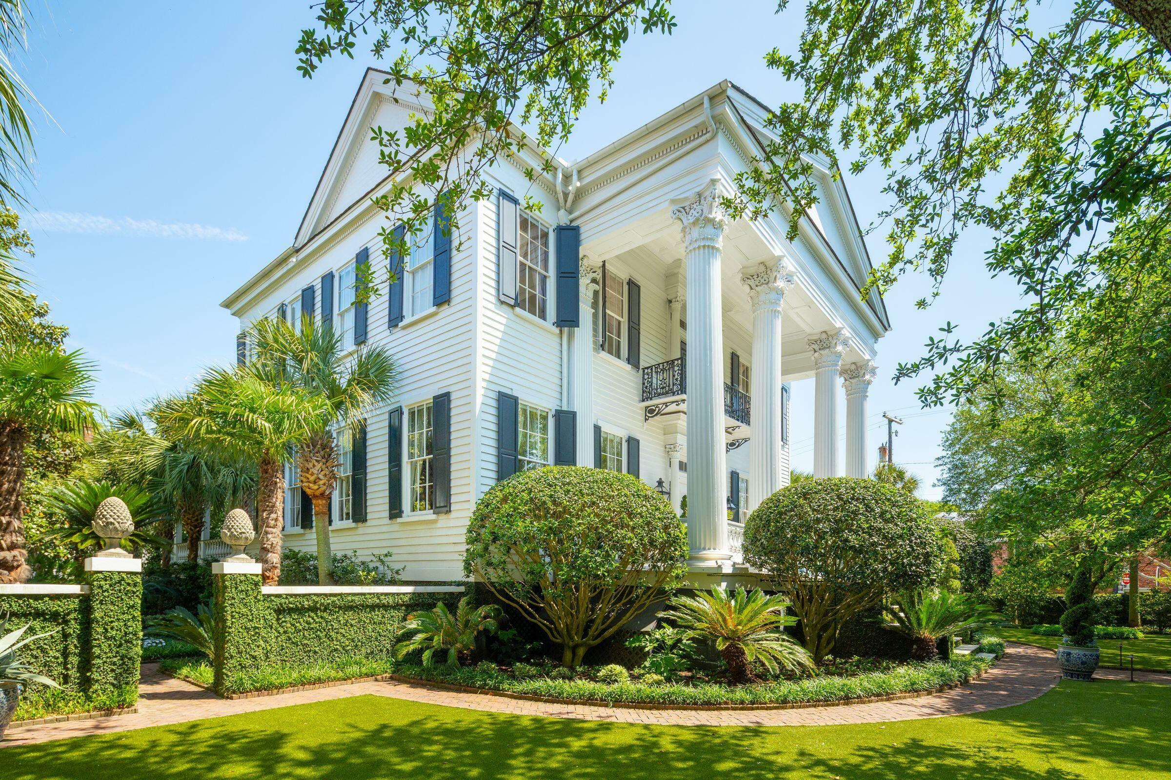 Property Photo: 172 Tradd Street SC 29401