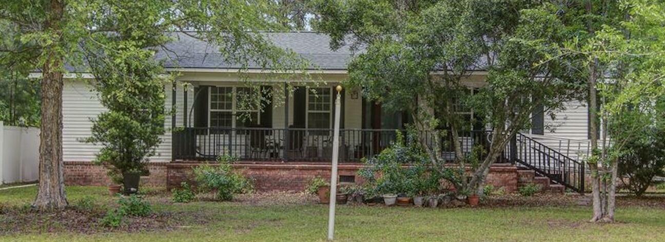 Property Photo: 1586 Zion Road SC 29437