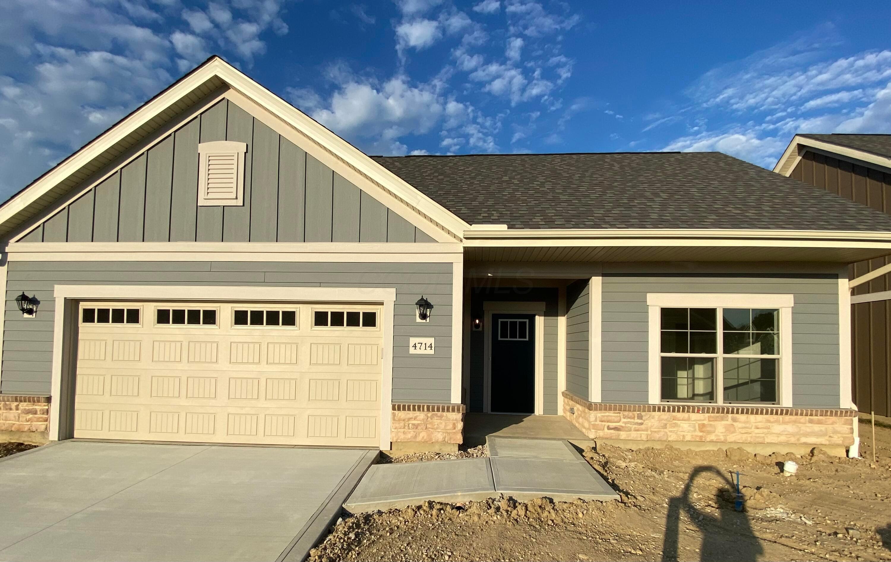 4714 Champion Lane  Hilliard OH 43026 photo