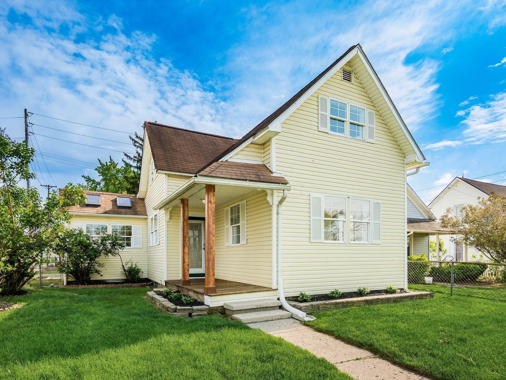 Property Photo: 303 W Circle Avenue OH 43160