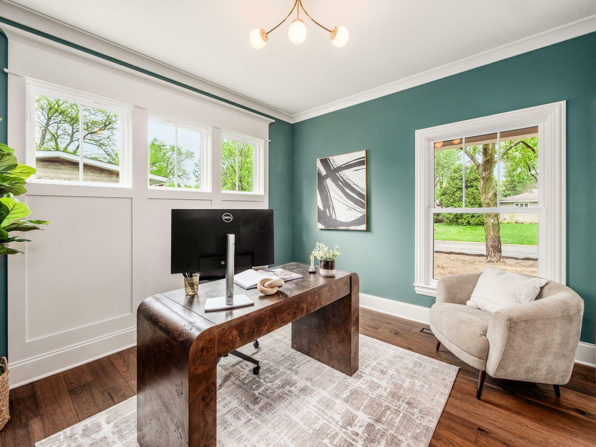 Property Photo: 3012 Oldham Road OH 43221