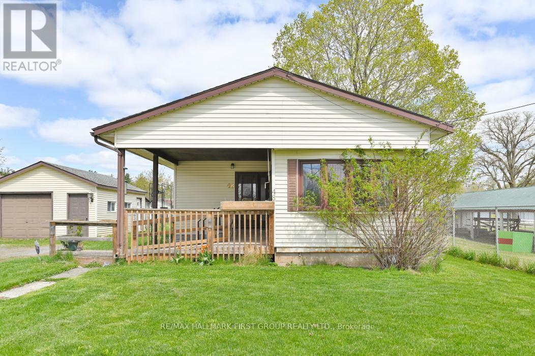 Property Photo: 48 Victoria Street ON K0K 2M0