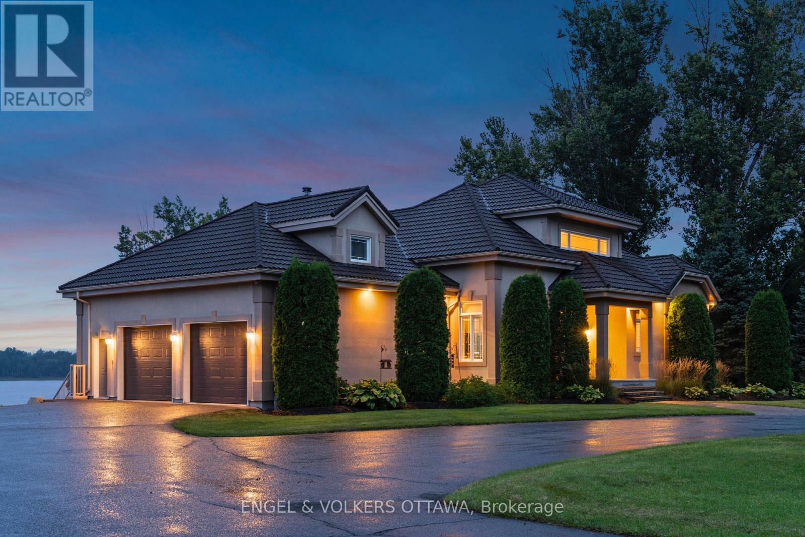 Property Photo: 1759 Regional 174 Road ON K4C 1H5