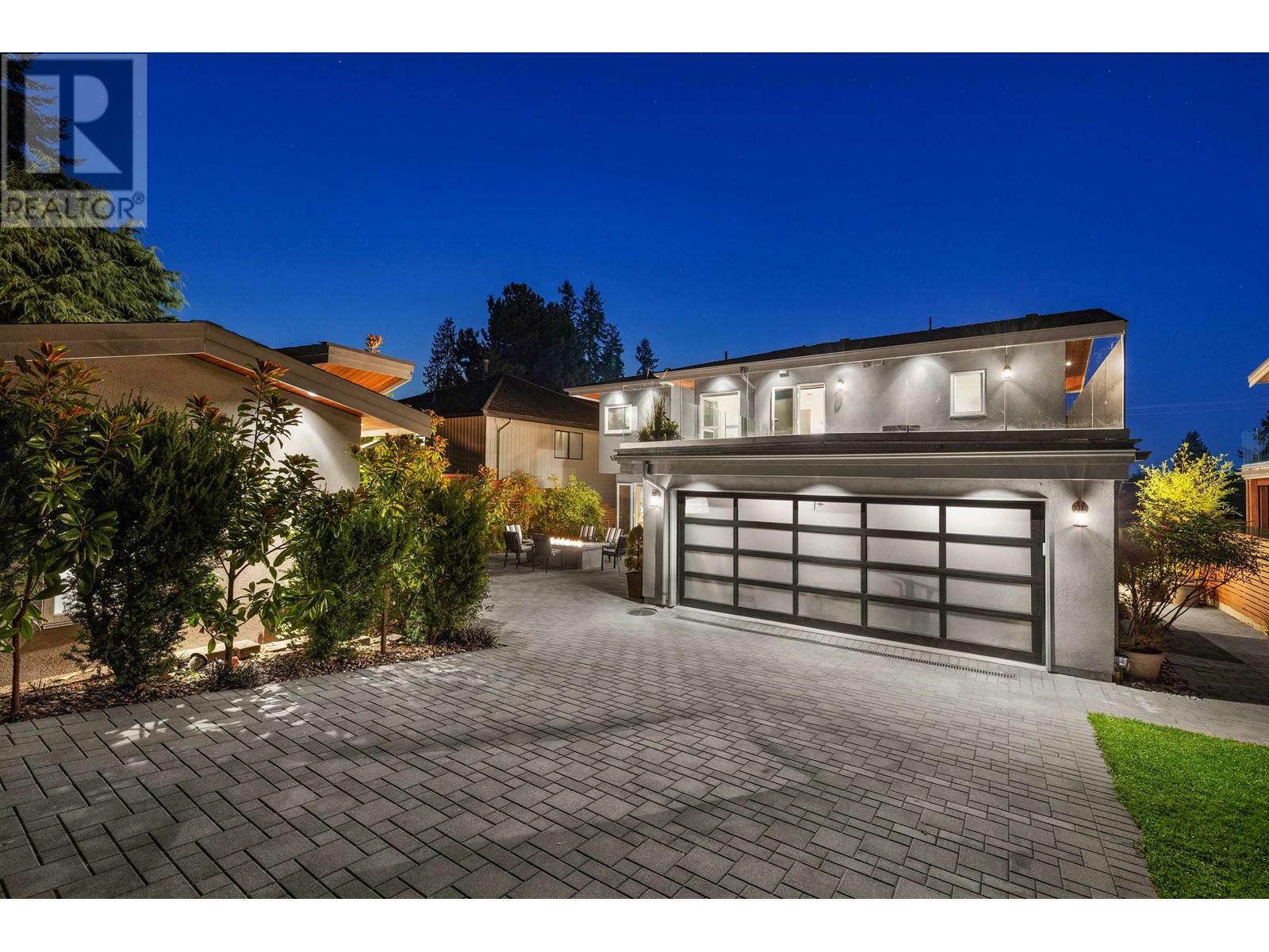 Property Photo: 2449 Kings Avenue BC V7V 2C5