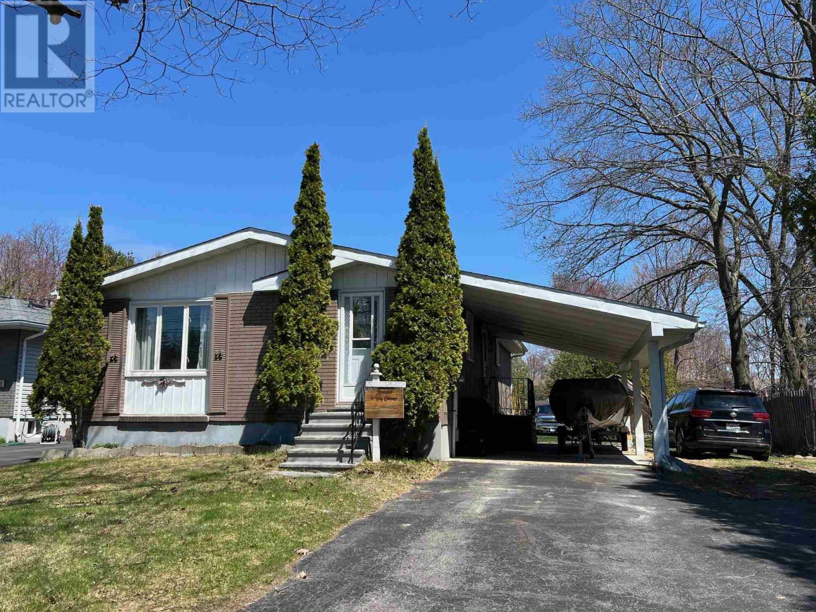 Photo de la propriété: 12 King Edward St ON P0R 1B0