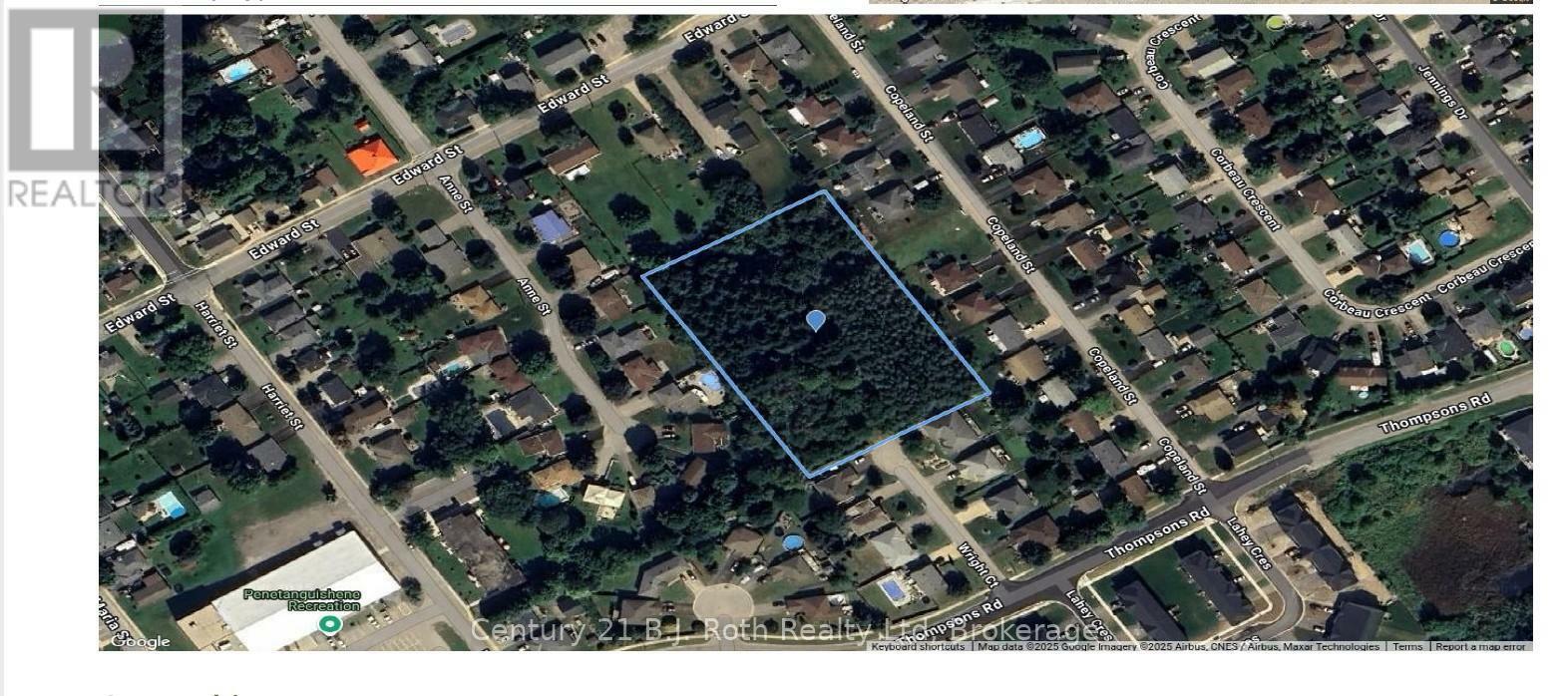 18 Wright Court  Penetanguishene ON L9M 1K3 photo
