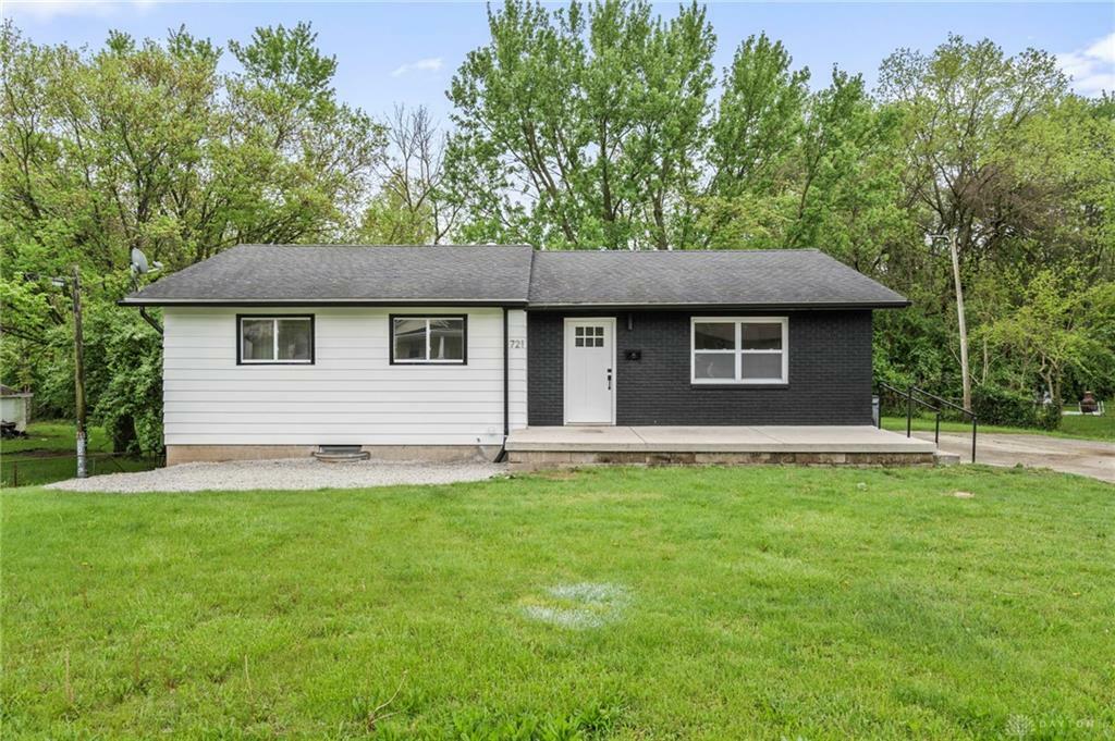 Property Photo: 721 E 3rd Street OH 45385