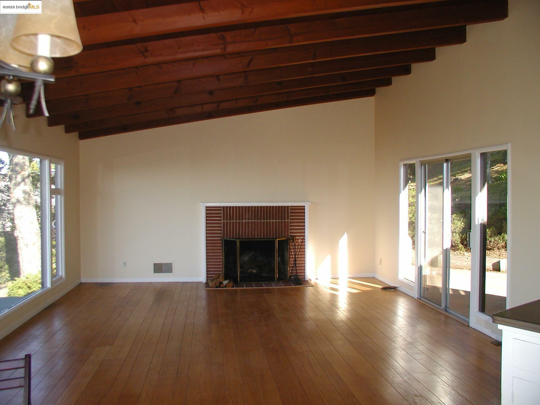 Property Photo: 6100 Skyline Blvd CA 94611