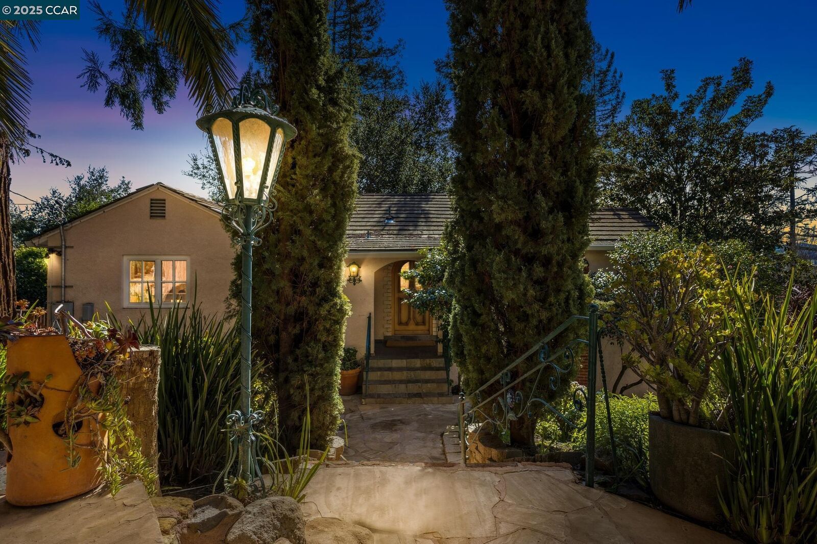 Property Photo: 40 Las Palomas CA 94563