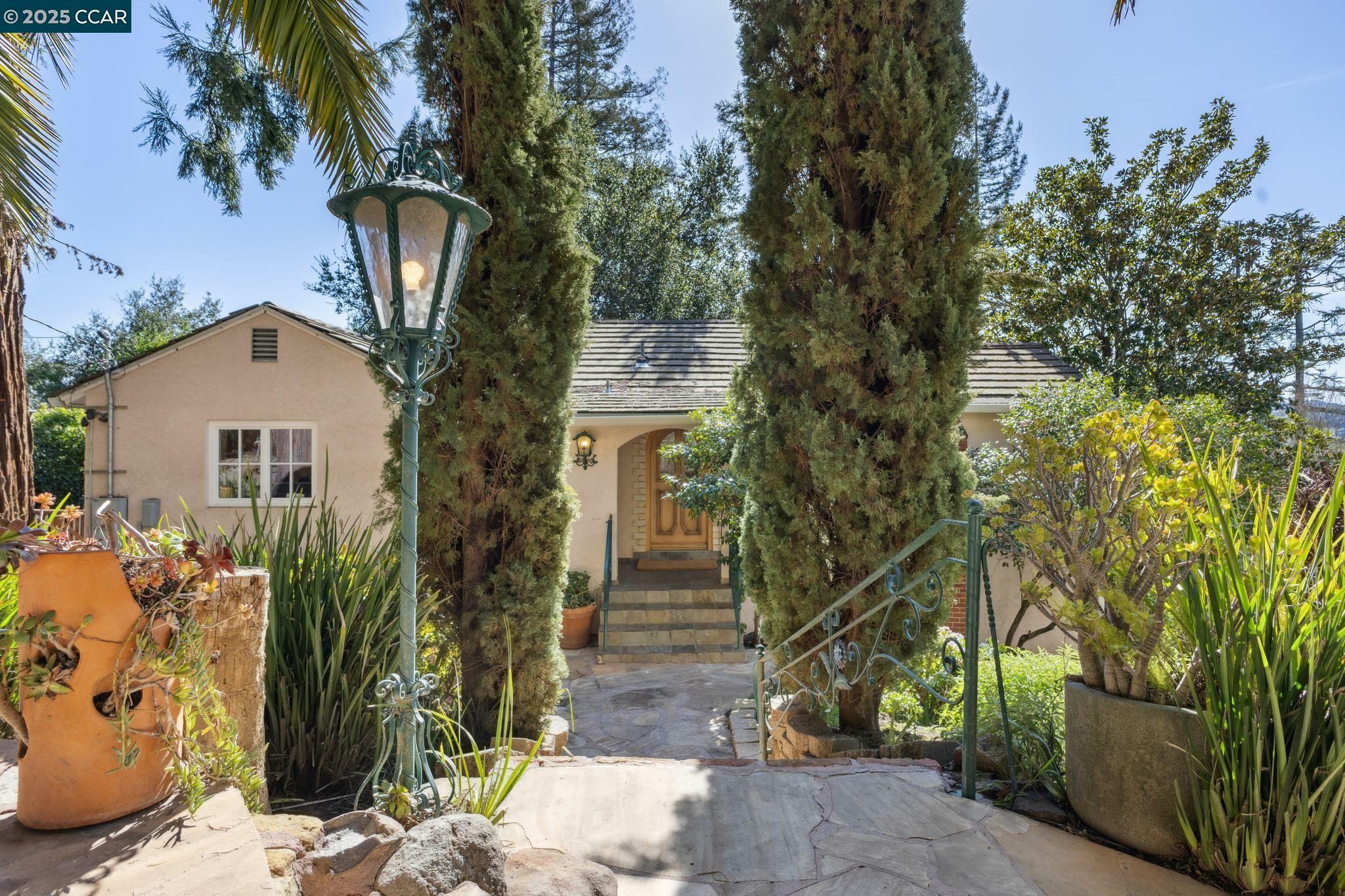 Property Photo: 40 Las Palomas CA 94563