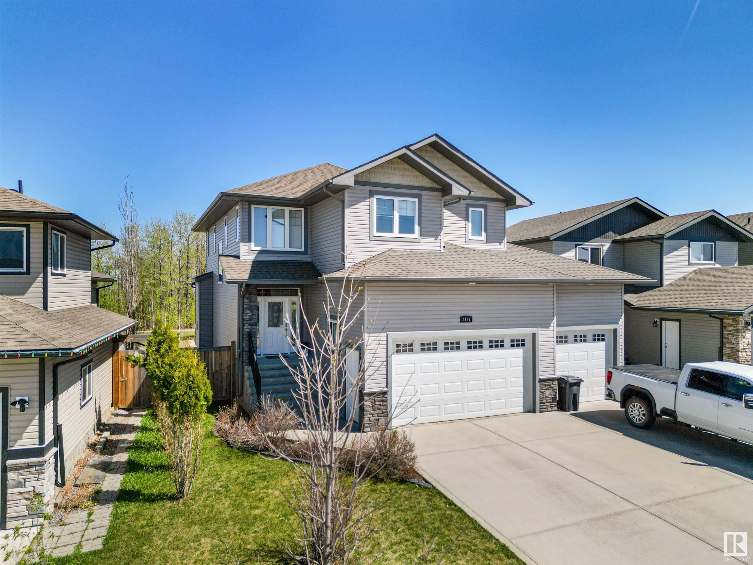 Property Photo: 4137 40 Street AB T7A 0B5