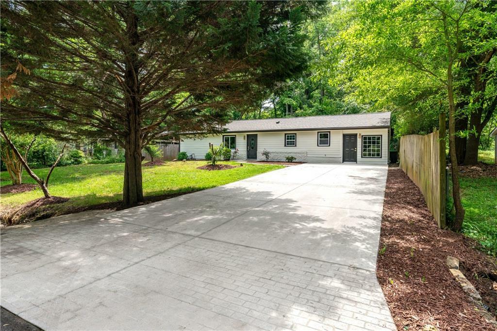 Property Photo: 1819 Waldrep Circle SE GA 30060
