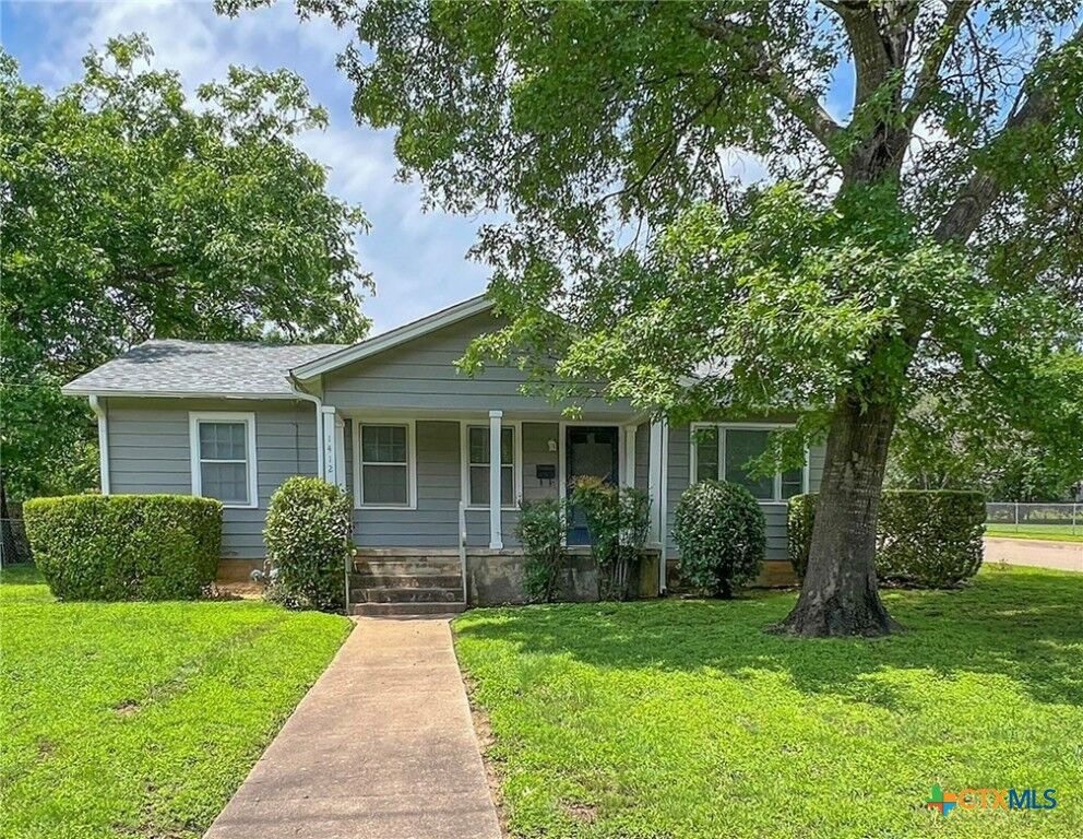 Property Photo:  1412 N Beal Street  TX 76513 