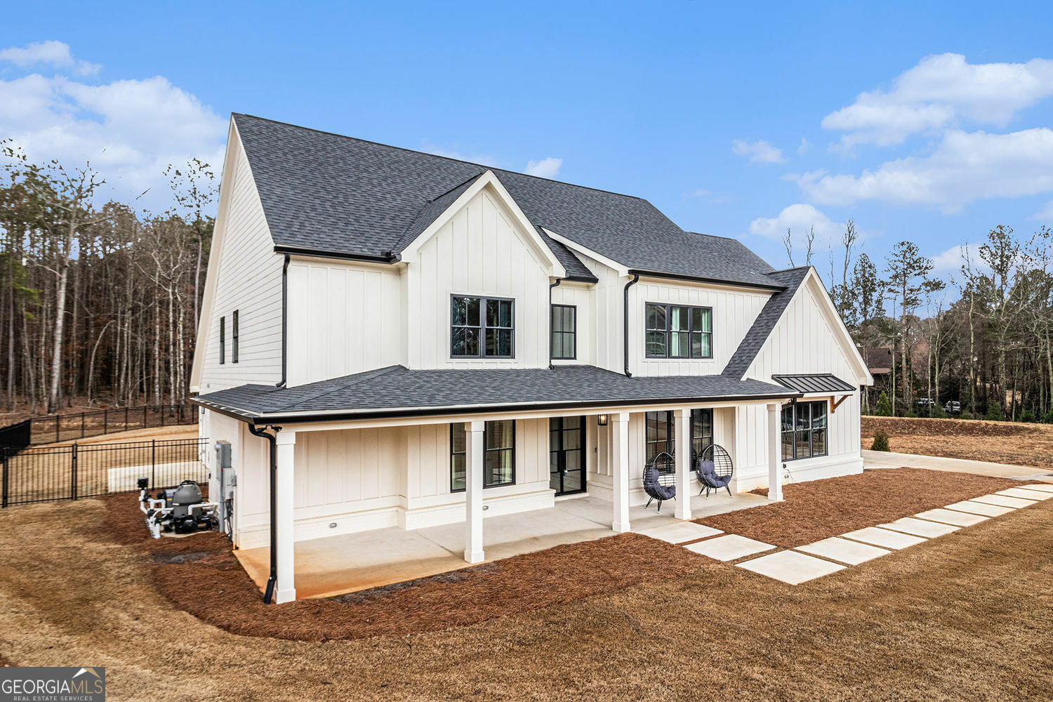 Property Photo: 260 Cicely Way GA 30290