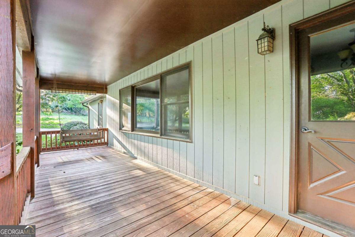 Property Photo: 4071 Warren Road GA 30542