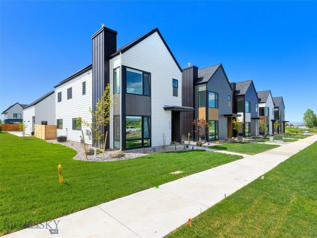 Property Photo: 2949-2951 S 27th Avenue MT 59718