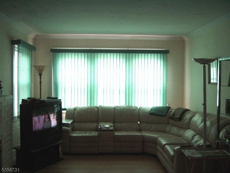 Property Photo: 10 Arthur Ter NJ 07039