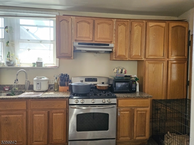 Property Photo: 1584 Andrew St NJ 07083
