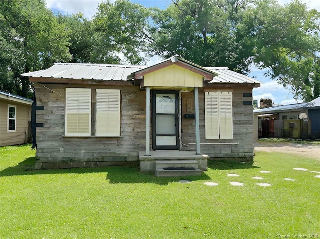 Property Photo: 808 Gulf Street LA 70601