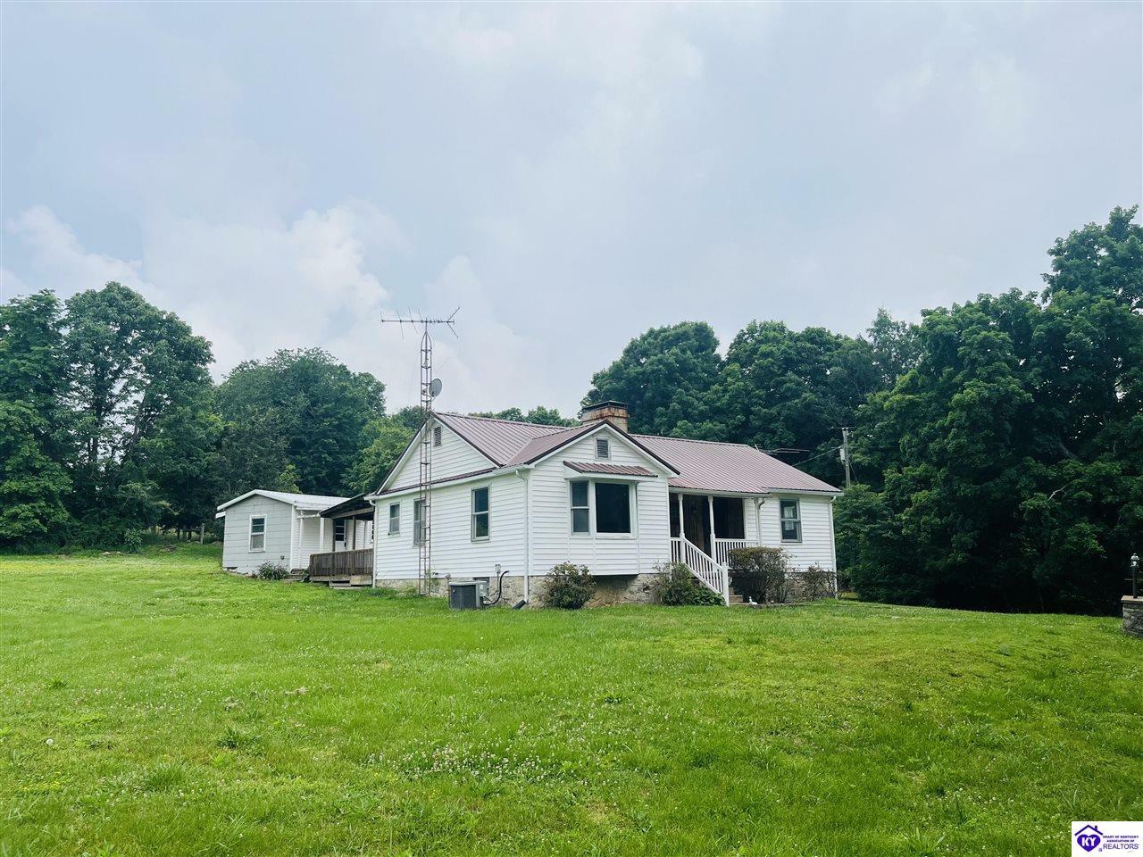 Property Photo: 2085 Summit Road KY 42712