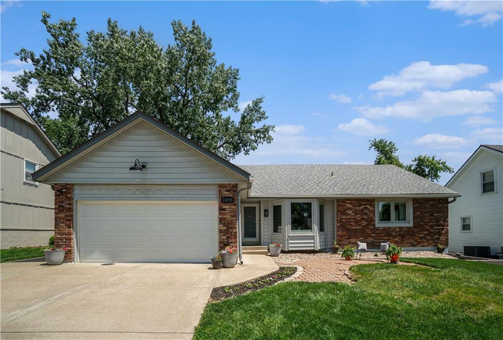 10229 Gillette Street  Lenexa KS 66215 photo