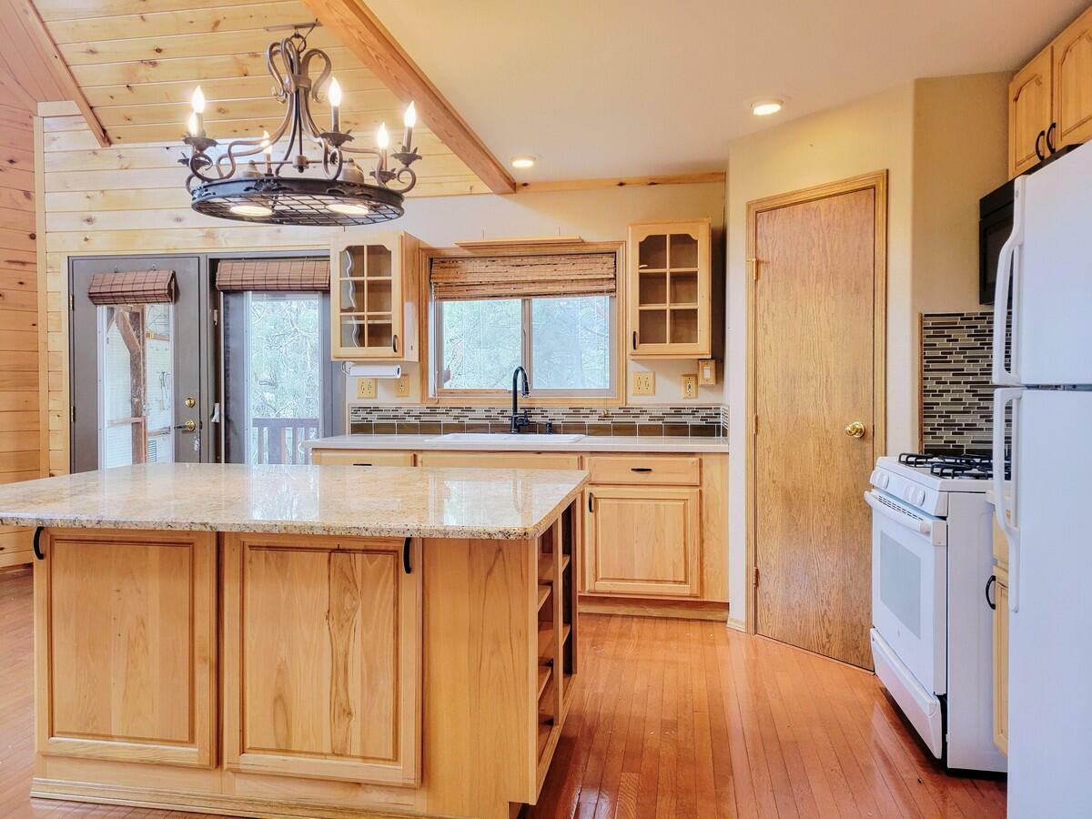 Property Photo:  30 E Kaibab Cir  UT 84762 