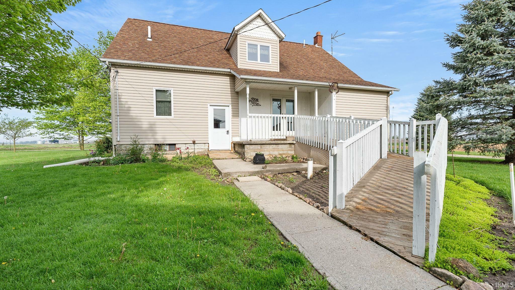 Property Photo: 2285 S Salem Rd IN 46772