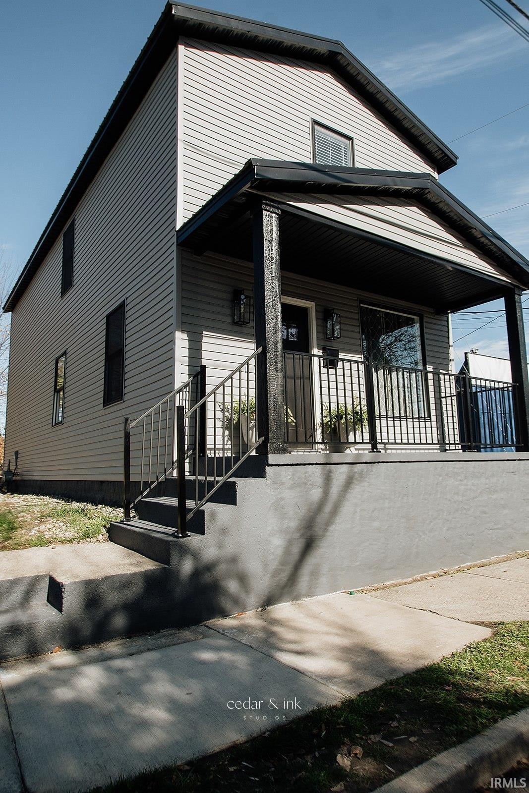 Property Photo: 518 W Brackenridge Street IN 46802